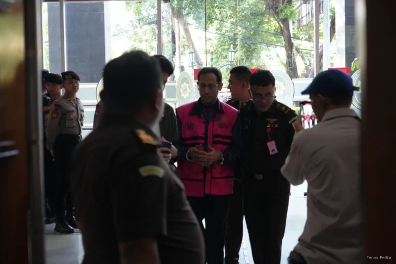 Keterangan foto : Jaksa Penuntut Umum (JPU) menyuarakan keberatan keras terkait prosedur pemeriksaan saksi dari pihak Google yang dilakukan secara virtual dari Singapura, Selasa (21/4/2026)
