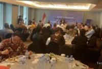 Keterangan foto : Mubarok Institute menggelar kegiatan Halalbihalal yang dirangkaikan dengan seminar nasional bertema “Kebijakan Strategis Nasional antara Kepentingan Negara, Perlindungan Hak Rakyat, dan Tujuan Investasi” pada Selasa (14/4/2026)