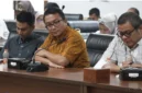 Keterangan foto : Rapat yang digelar ini juga dihadiri oleh perwakilan dari Dinas Sumber Daya Air, Bina Marga, dan Konstruksi Pemerintah Kota Tangerang Selatan, serta para anggota Panitia Khusus Rencana Tata Ruang Wilayah (Pansus RTRW) DPRD Kota Tangsel.