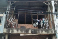 Keterangan foto : Kisah pilu dan penuh tekanan dialami oleh Rosse Lenny Pangaribuan (58), warga Jalan Kincir Raya No. 17, RT 02/RW 06, Kelurahan Cengkareng Timur, Selasa (7/4/2026)