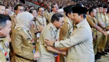 Keterangan foto: Gubernur DKI Jakarta Pramono Anung saat menyapa Presiden Prabowo Subianto, Kamis (23/4/2026)