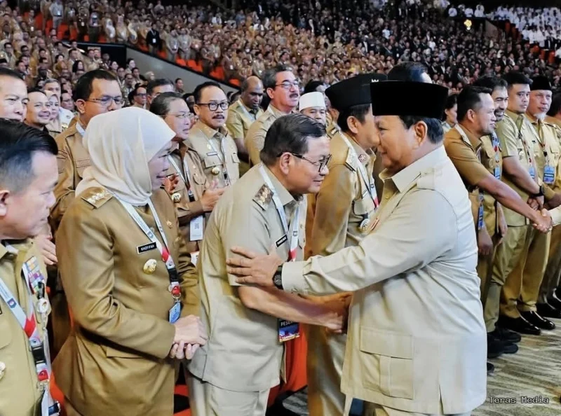 Keterangan foto: Gubernur DKI Jakarta Pramono Anung saat menyapa Presiden Prabowo Subianto, Kamis (23/4/2026)