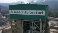 Keterangan foto : PT TPL di Toba Samosir, Senin (27/4/2026)