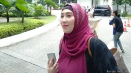 Keterangan foto : Aktivis perempuan, Firza Husein Maskati, Selasa (7/4/2026)