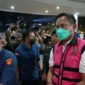 Keterangan foto : Tim Penyidik pada Jaksa Agung Muda Bidang Tindak Pidana Khusus menetapkan tiga orang sebagai tersangka dalam kasus dugaan tindak pidana korupsi yang terjadi dalam pengelolaan kegiatan pertambangan PT AKT di Kabupaten Murung Raya, Jumat (24/4/2026)