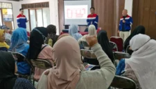 Keterangan foto : PT Perusahaan Gas Negara (Persero) Tbk (PGN) melalui Sales and Operation Region II (SOR II) Area Jakarta terus berkomitmen menjaga keselamatan pelanggan, Senin (20/4/2026)