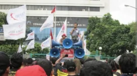 Keterangan foto : Gerakan Bersama Buruh/Pekerja BUMN, Kamis (30/4/2026)