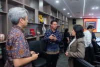 Ketua Umum HIPPI Jakarta Selatan, Azka Aufary Ramli, menilai bahwa ekonomi global saat ini berada dalam fase “fragile stability”