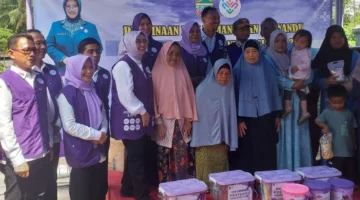 Ketua Tim Penggerak PKK Kabupaten Ciamis Lakukan Pembinaan dan Pemantauan Posyandu di Desa Jalatrang