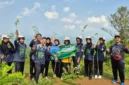 Keterangan foto:Menanam 4.500 pohon di Pulosari 