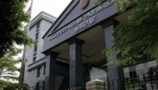 Keterangan foto : Sehari menjelang putusan perkara gugatan PT Citra Marga Nusaphala Persada, Tbk (CMNP) melawan Hary Tanoe dan PT MNC Asia Holding, Tbk (MNC) di Pengadilan Negeri Jakarta Pusat, Selasa (21/4/2026)