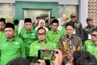 Keterangan foto : Waketum PKB Rano Alfath saat berada di DPC PKB Pandeglang, Selasa (7/4/2026)