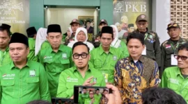Keterangan foto : Waketum PKB Rano Alfath saat berada di DPC PKB Pandeglang, Selasa (7/4/2026)