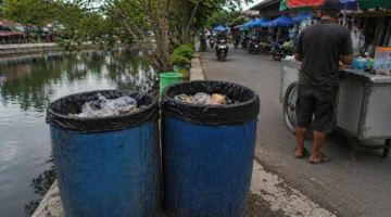 Salar Sampah Pedagang di Balong Rancalentah Dipersoalkan, Aktivis Soroti Legalitas dan Transparansi