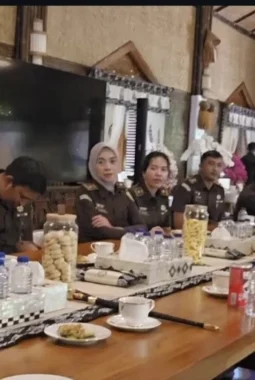 Kisah Harmoni! Dr. Noordien Kusumanegara Rajut Sinergi Indah Kejari Subang dan Pemprov Jabar