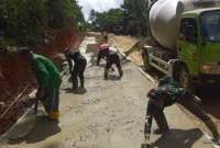 Keterangan foto : Program Karya Bakti TNI Tahun Anggaran 2026 terus menorehkan tinta emas dalam upaya percepatan pembangunan nasional, Sabtu (2/5/2026)