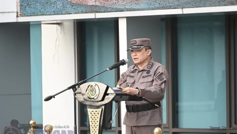 Kepala Kejaksaan Tinggi (Kajati) Jawa Barat, Sutikno, memimpin langsung upacara peringatan Hari Ulang Tahun ke-75 Persatuan Jaksa Indonesia (PERSAJA). 
