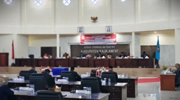 DPRK Raja Ampat Gelar Paripurna Istimewa, Wakil Ketua III Diminta Utamakan Aspirasi Rakyat