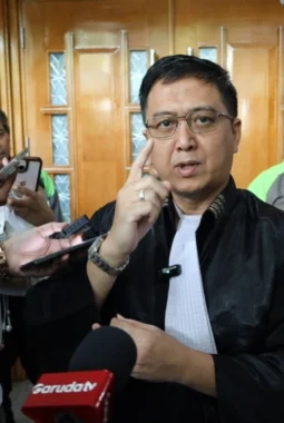 Sidang Nadiem Kembali Tertunda, JPU Bantah Kondisi Sakit dan Soroti Penggunaan Perban