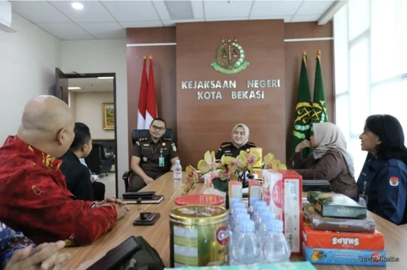 Keterangan foto : Kepala Kejaksaan Negeri (Kajari) Kota Bekasi, Dr. Sulvia Triana Hapsari, Jumat (15/5/2026)