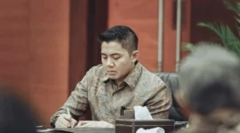 Keterangan foto : Sekertaris Kabinet RI Letkol Teddy Indra Wijaya, Selasa (5/4/2026)