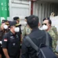 Satuan Tugas Penertiban Kawasan Hutan (Satgas PKH) melakukan peninjauan langsung terhadap pemeriksaan kontainer berisi mineral yang diduga mengandung Rare Earth Elements (tanah jarang) di Dermaga Kodaeral IV, Batam, Kepulauan Riau, Selasa (27/5/2026).
