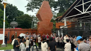 Satbrimob Polda Banten Terjunkan Satu Kompi PHH Amankan Aksi Unras