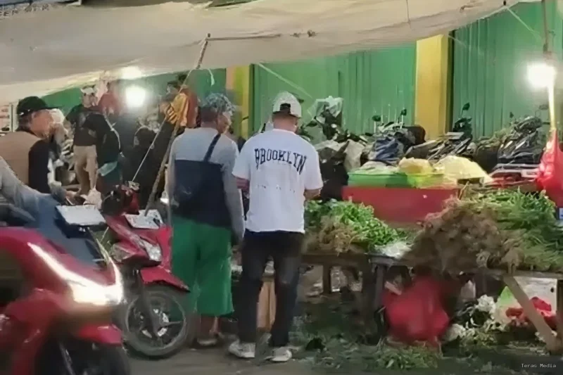Keteragan foto : Video dugaan pungli di pasar parung, Senin (4/4/2026)