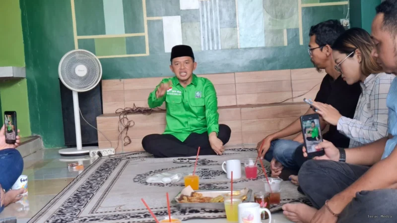 Keterangan foto : Anggota Komisi VIII DPR RI, KH Maman Imanulhaq, Senin (11/5/2026)