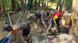 Keterangan foto : Kodim 0601/Pandeglang kembali menunjukkan kepedulian nyata dengan melanjutkan pembangunan Jembatan Perintis Garuda Tahap III dan IV di sejumlah titik strategis, Sabtu (02/05/2026)