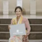 Keterangan foto : Jessy Wijaya (30) dalam prosesi wisuda Program Pascasarjana Universitas Gadjah Mada (UGM), Sabtu (2/5/2026)