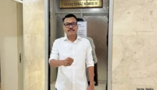 Keterangan foto : Pengacara Hasri saat di DPR RI, Jumat (15/5/2026)