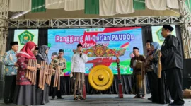 Anggota DPR RI sekaligus Pengasuh Ponpes Al-Mizan, DR KH Maman Imanulhaq