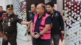 Tim Penyidik Jaksa Agung Muda Bidang Tindak Pidana Khusus (JAM Pidsus) Kejaksaan Agung resmi menetapkan tiga orang mantan pejabat tinggi Badan Gizi Nasional (BGN) sebagai tersangka