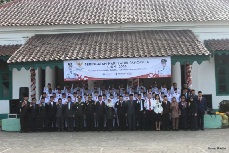 Kodim 0601/Pandeglang menggelar upacara khidmat peringatan Hari Lahir Pancasila pada Senin (1/6/2026).