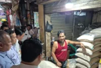 Perum Bulog Cabang Lebak-Pandeglang memastikan harga bahan pokok, khususnya beras, di Pasar Rangkasbitung tetap stabil dan terjangkau masyarakat