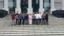 Sidang lanjutan perbaikan permohonan syarat usia alternatif terhadap calon anggota Komisi Pemilihan Umum Republik Indonesia (KPU RI) dan Badan Pengawas Pemilu (Bawaslu RI) digelar dalam gedung Mahkamah Konstitusi (MK). Rabu, (03/06/2026).