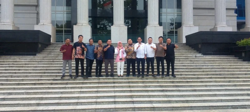 Sidang lanjutan perbaikan permohonan syarat usia alternatif terhadap calon anggota Komisi Pemilihan Umum Republik Indonesia (KPU RI) dan Badan Pengawas Pemilu (Bawaslu RI) digelar dalam gedung Mahkamah Konstitusi (MK). Rabu, (03/06/2026).