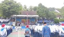 Keterangan poto : Kegiatan Upacara Hari Kebangkitan Pancasila di SMPN 2 Rangkasbitung
