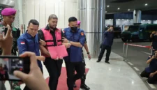 Tim penyidik Jaksa Agung Muda Tindak Pidana Khusus (Jampidsus) Kejaksaan Agung RI menetapkan sekaligus menahan GHS selaku pengendali yayasan mitra SPPG sebagai tersangka.