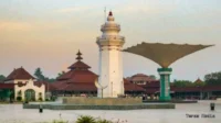 Rakyat Banten Diminta Turun Bergerak, Jangan Bebankan Perjuangan Hanya kepada Mahasiswa 3 Rakyat Banten Diminta Turun Bergerak, Jangan Bebankan Perjuangan Hanya kepada Mahasiswa I Teras Media