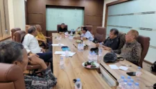 Keterangan foto : Diskusi tentang keamanan, Kamis (18/6/2026)