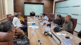 Keterangan foto : Diskusi tentang keamanan, Kamis (18/6/2026)