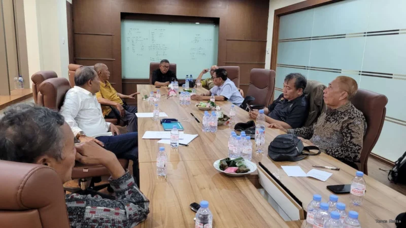 Keterangan foto : Diskusi tentang keamanan, Kamis (18/6/2026)