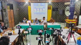 Ainun Naim, mantan staf khusus Nadiem Makarim, disebut akan menjadi target pemeriksaan Komisi Pemberantasan Korupsi (KPK) terkait kasus dugaan korupsi Chromebook di Kemendikbudristek.