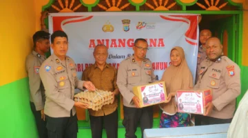 Penuh Kehangatan, Polresta Sorong Kota dan Bhayangkari Berbagi Tali Asih kepada Purnawirawan