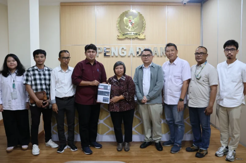 Komite Pemantau Program Makan Bergizi Gratis (KP MBG) bersama keluarga korban kecelakaan kerja di Satuan Pelayanan Pemenuhan Gizi (SPPG) Pangkalan Susu, Kabupaten Langkat, Sumatera Utara, mengajukan pengaduan resmi ke Komisi Nasional Hak Asasi Manusia (Komnas HAM) RI.