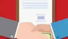 Keterangan poto : ilustrasi pengembalian uang pembayaran pasien kepada pihak keluarga pasien yang memgeluhkan pelayanan puskeas maja