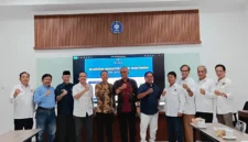 Persatuan Wartawan Indonesia (PWI) Pusat dan Institut Pertanian Bogor membahas rencana kerja sama program beasiswa S 2 bagi wartawan dalam pertemuan yang berlangsung di Ruang GSC 1, Gedung GSC, Kampus IPB University Baranangsiang, Bogor, Selasa 2 Juni 2026