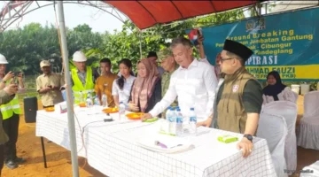Puluhan Tahun Terisolasi, Mimpi Warga Akhirnya Terwujud: Jembatan Penghubung Pagelaran–Sukaresmi Mulai Dibangun Berkat Perjuangan Ahmad Fauzi